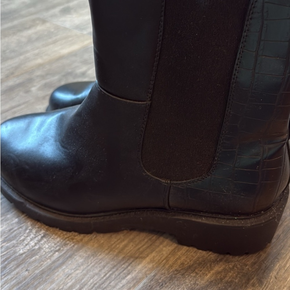 Universal Thread Black Combat Boots